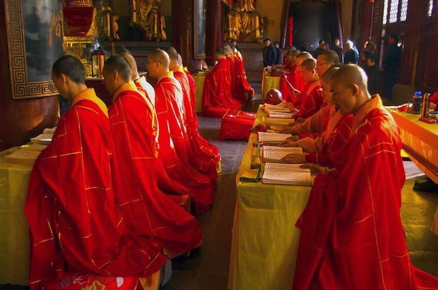 རྒྱ་ནག་ནང་ནང་ཆོས་བྱེད་མཁན་གྱི་གྲངས་འབོར། རྒྱ་ནག་ནང་ནང་ཆོས་བྱེད་མཁན་གྱི་གྲངས་འབོར།
