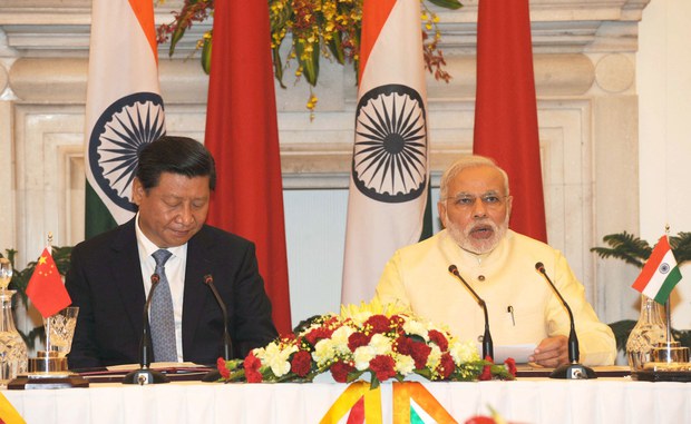 རྒྱ་དཀར་ནག་གཉིས་དབར་ཕྱི་འབྲེལ་བཙུགས་ནང་ལོ་ངོ་བདུན་ཅུ་འཁོར་བའི་དོན་སྙིང་། རྒྱ་དཀར་ནག་གཉིས་དབར་ཕྱི་འབྲེལ་བཙུགས་ནང་ལོ་ངོ་བདུན་ཅུ་འཁོར་བའི་དོན་སྙིང་།