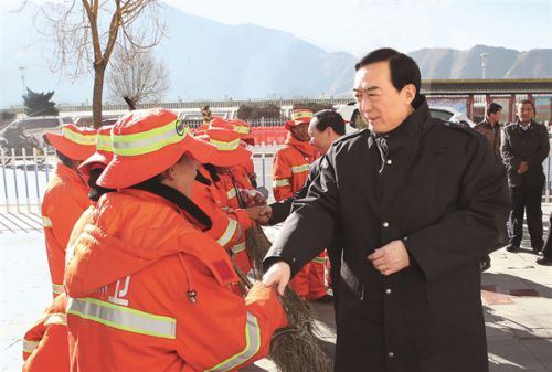མི་རིགས་ཕན་ཚུན་གཉེན་སྒྲིག་བྱེད་དགོས། མི་རིགས་ཕན་ཚུན་གཉེན་སྒྲིག་བྱེད་དགོས།
