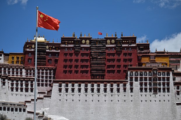 རྒྱ་གཞུང་ནས་བོད་ནང་རང་གི་ཁེ་ཕན་ལ་དམིགས་ནས་སྲིད་བྱུས་སྤེལ་བཞིན་པ།