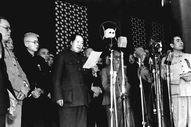 རྒྱ་ནག་ནང་གི་དམར་ཤོག་ཚོགས་པ་དང་གོ་མིན་ཏང་དབར་གྱི་འཁྲུགས་རྩོད། རྒྱ་ནག་ནང་གི་དམར་ཤོག་ཚོགས་པ་དང་གོ་མིན་ཏང་དབར་གྱི་འཁྲུགས་རྩོད།