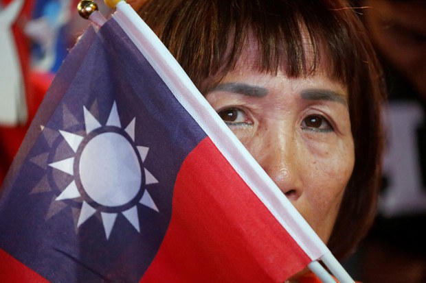 ཐེ་ཝན་ཕྱོགས་འགལ་ཚོགས་པའི་གྲོས་གཞིར་འགག་བྱ་མེད་པའི་ཐོག་ནས་གྲོས་མཐུན་བྱུང་ཡོད་པ།
