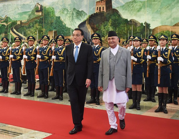 བལ་ཡུལ་སྲིད་བློན་ཀེ་པི་ཤར་མཱ་ ཨོ་ལི་མཆོག་རྒྱ་ནག་ཏུ་རྒྱལ་དོན་གཟིགས་སྐོར་གནང་བཞིན་པ། བལ་ཡུལ་སྲིད་བློན་ཀེ་པི་ཤར་མཱ་ ཨོ་ལི་མཆོག་རྒྱ་ནག་ཏུ་རྒྱལ་དོན་གཟིགས་སྐོར་གནང་བཞིན་པ།