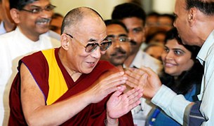 འཚེ་མེད་ཞི་བའི་ཐབས་ལམ་ལ་ནུས་པ་ཡོད། འཚེ་མེད་ཞི་བའི་ཐབས་ལམ་ལ་ནུས་པ་ཡོད།