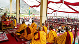 ༸གོང་ས་མཆོག་ནས་ཇིས་པ་རུ་བཀའ་དབང་བསྩལ་བ།