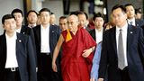 ༸གོང་ས་མཆོག་ཉི་ཧོང་དུ་ཞབས་སོར་འཁོད་གནང་བ།