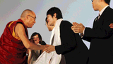 ༸གོང་ས་མཆོག་ཉི་ཧོང་དུ་ཞབས་སོར་འཁོད་གནང་བ།