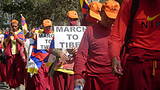 རྒྱ་གར་ཉེན་རྟོག་པས་གོམ་བགྲོད་པ་བཀའ་འགོག་བྱས་པ།