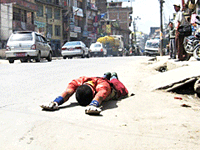 prostrating-lama-200.gif prostrating-lama-200.gif
