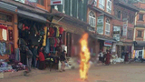 བལ་ཡུལ་རྒྱལ་སའི་ནང་བོད་མི་ཞིག་གིས་རྒྱ་གཞུང་གི་དབང་བསྒྱུར་ལ་ངོ་རྒོལ་ཆེད་རང་ལུས་མེར་སྲེག་བཏང་བའི་གནས་ཚུལ།