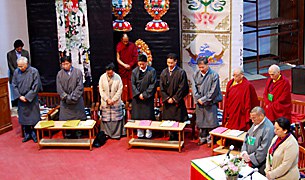 སྤྱི་འཐུས་ཚོགས་གཞོན། སྤྱི་འཐུས་ཚོགས་གཞོན།