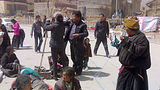 ཁམས་སྐྱེ་རྒུ་མདོར་ས་ཡོམ་ཤུགས་ཆེ་བརྒྱབ་པ།