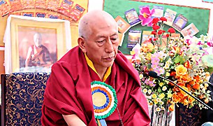 ས་ཡོམ་ཕོག་ཡུལ་དུ་ཞབས་བཅཊ་གནང་རྒྱུའི་ཐུཊ་རེ། ས་ཡོམ་ཕོག་ཡུལ་དུ་ཞབས་བཅཊ་གནང་རྒྱུའི་ཐུཊ་རེ།