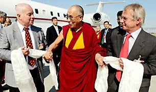 ཨེ་ཤི་ཡའི་ཞེ་བདེ་ལྷན་ཚོགས་ཐོག་བཀའ་སློབ། ཨེ་ཤི་ཡའི་ཞེ་བདེ་ལྷན་ཚོགས་ཐོག་བཀའ་སློབ།