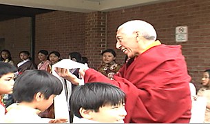 བཀའ་ཁྲི་མཆོག་ནས་ལྦ་ཤིང་ཀྲོན་བོད་མིར་བཀའ་སློབ་བསྩལ་བ། བཀའ་ཁྲི་མཆོག་ནས་ལྦ་ཤིང་ཀྲོན་བོད་མིར་བཀའ་སློབ་བསྩལ་བ།