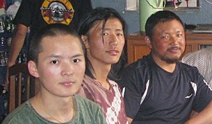 ཨ་མདོ་བླ་བྲང་བཀྲ་ཤིས་འཁྱིལ། ཨ་མདོ་བླ་བྲང་བཀྲ་ཤིས་འཁྱིལ།