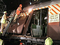 mumbai-blast-200b.jpg mumbai-blast-200b.jpg