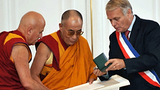 ༸གོང་ས་མཆོག་ཕ་རེནས྄་ནང་ཆིབས་བསྒྱུར་བསྐྱངས།