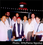 tenzin-tsundu-released-4-13-2005-150.gif tenzin-tsundu-released-4-13-2005-150.gif