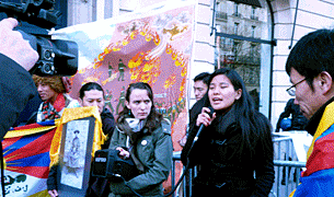 ཕ་རན་སིའི་རྒྱལ་དབང་སྐུ་ཕྲེང་བཅུ་གསུམ་པ་མཆོག་གིས་བོད་རང་བཙན་གསར་བསྒྲགས་གནང་བའི་དུས་དྲན་སྲུང་བརྩི།