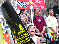 3-10-02-protest-200.jpg 3-10-02-protest-200.jpg