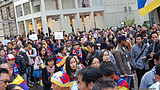 རྒྱ་ནག་གཞུང་ཚབ་མདུན་ངོ་རྒོལ།