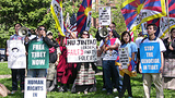 ལྦ་ཤིང་ཀྲོན་དུ་བོད་མིས་ཧུ་ཅིན་ཐའོར་ངོ་རྒོལ་བྱས་པ།