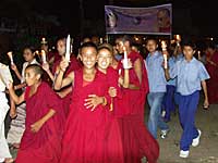 panchen-vigil-200b.jpg panchen-vigil-200b.jpg