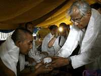 hunger-strike-end-200.gif hunger-strike-end-200.gif