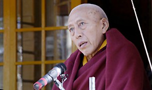བཀའ་བློན་ཁྲི་པའི་ལས་དོན་ལ་མང་ཚོཊ་ཀྱི་བསམ་ཚུལ། བཀའ་བློན་ཁྲི་པའི་ལས་དོན་ལ་མང་ཚོཊ་ཀྱི་བསམ་ཚུལ།