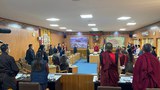 སྐབས་བཅུ་བདུན་པའི་སྤྱི་འཐུས་ལྷན་ཚོགས་ཀྱི་གྲོས་ཚོགས་ཚོགས་དུས་གཉིས་པ་དབུ་འཛུགས་གནང་སོང་།