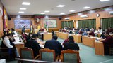 བོད་མིའི་སྒྲིག་འཛུགས་ཀྱི་སྔོན་རྩིས་ཧིན་སྒོར་ས་ཡ་སུམ་སྟོང་སུམ་བརྒྱ་ལྷག་སོ་གཅིག་ལྷག་གྲོས་ཚོགས་སུ་འཆར་འབུལ་གནང་འདུག