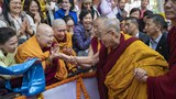 འཛམ་གླིང་འདིའི་ཐོག་ཞི་བདེ་ཡོང་བ་ལ་གཞན་ཕན་གྱི་བསམ་བློ་དགོས་རྒྱུ་གལ་ཆེ། ༧གོང་ས་མཆོག་གིས།