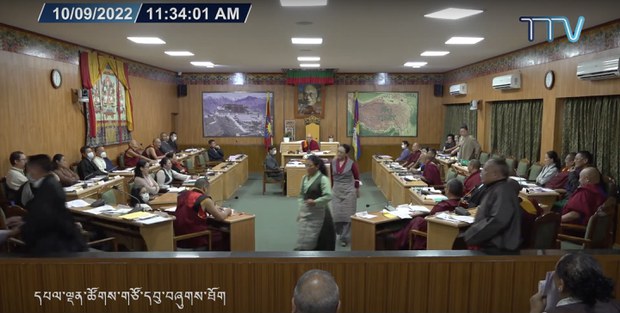 ཡིག་ཆ་༣༩གླེང་སློང་བྱས་རྐྱེན་གྲོས་ཚོགས་ལས་ཉིན་༤ཚོགས་མ་ཐུབ་པར་ཚོགས་གསེང་གནང་དགོས་བྱུང་བ།