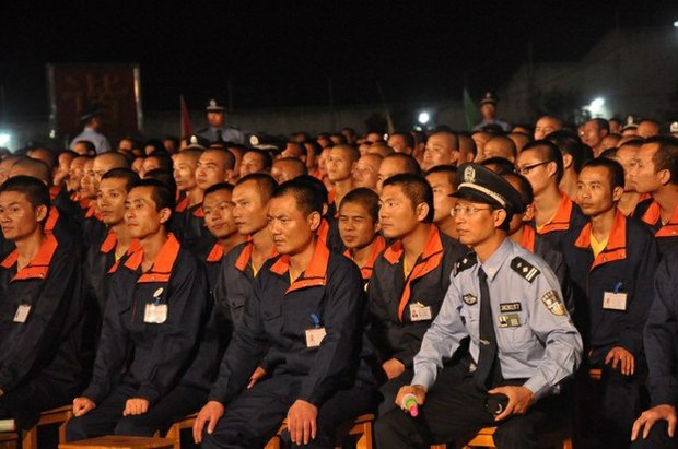 རྒྱ་ནག་ཅིང་ཤེ་ཕྱོགས་ཀྱི་ངལ་རྩོལ་བསྒྱུར་བཀོད་ར་བ་ཞིག
