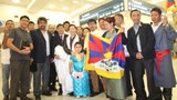 ཕྱི་དྲིལ་བཀའ་བློན་བདེ་སྐྱིད་ཆོས་དབྱིངས་ལགས་་ཨོ་སི་ཊོ་ལི་ཡར་འབྱོར་སྐབས་ཕེབས་བསུ།