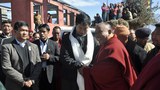 སྲིད་སྐྱོང་མཆོག་རྒྱ་གར་བྱང་ཤར་ཕྱོགས་སུ་ཕེབས་སྐབས་མངའ་སྡེ་བློན་ཆེན་སོགས་ཀྱིས་ཕེབས་བསུ།