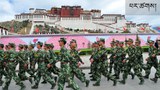 ལྷ་སར་བོད་མི་ཞིག་གིས་རང་ལུས་མེར་བསྲེག་གཏོང་ཐབས་བྱེད་སྐབས་ཁོང་ཉེན་རྟོག་པས་འཇུ་བཟུང་བྱས་འདུག