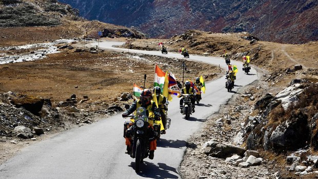བོད་ཀྱི་གཞོན་ནུ་ལྷན་ཚོགས་ནས་རྒྱ་གར་རྒྱལ་ཡོངས་ནང་སྦག་སྦག་སྐོར་སྐྱོད་ཀྱི་ལས་འགུལ། བོད་ཀྱི་གཞོན་ནུ་ལྷན་ཚོགས་ནས་རྒྱ་གར་རྒྱལ་ཡོངས་ནང་སྦག་སྦག་སྐོར་སྐྱོད་ཀྱི་ལས་འགུལ།
