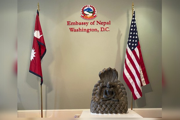 ཨ་རིའི་ཆི་ཁ་གྷོ་སྒྱུ་རྩལ་བསྟི་གནས་ཁང་གིས་དུས་རབས་བཅུ་གཉིས་པའི་སྐབས་ཀྱི་སངས་རྒྱས་ཀྱི་སྐུ་བརྙན་ཞིག་བལ་ཡུལ་དུ་ཕྱིར་སློག་གནང་རྒྱུ་རེད་འདུག ཨ་རིའི་ཆི་ཁ་གྷོ་སྒྱུ་རྩལ་བསྟི་གནས་ཁང་གིས་དུས་རབས་བཅུ་གཉིས་པའི་སྐབས་ཀྱི་སངས་རྒྱས་ཀྱི་སྐུ་བརྙན་ཞིག་བལ་ཡུལ་དུ་ཕྱིར་སློག་གནང་རྒྱུ་རེད་འདུག