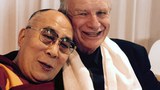 ༧གོང་ས་མཆོག་དང་སྐུ་ཞབས་William Crews་མཇལ་འཕྲད་སྐབས། ༢༠༡༧།༤།༡༩