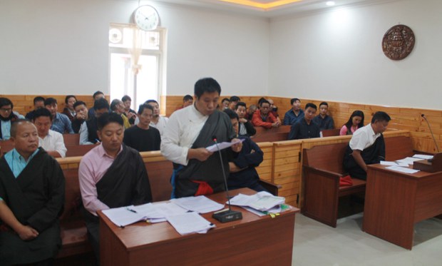 བོད་མིའི་སྒྲིག་འཛུགས་ཀྱི་ཆེས་མཐོའི་ཁྲིམས་ཞིབ་ཁང་གིས་ཁ་མཆུ་ཨང་༢༠་པའི་གྱོད་དོན་ཐད་ཞིབ་གཅོད་ཉན་ཞིབ་ཐེངས་བཞི་པ་གནང་སྐབས། ༢༠༡༩།༧།༢༦ བོད་མིའི་སྒྲིག་འཛུགས་ཀྱི་ཆེས་མཐོའི་ཁྲིམས་ཞིབ་ཁང་གིས་ཁ་མཆུ་ཨང་༢༠་པའི་གྱོད་དོན་ཐད་ཞིབ་གཅོད་ཉན་ཞིབ་ཐེངས་བཞི་པ་གནང་སྐབས། ༢༠༡༩།༧།༢༦