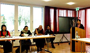 དབུ་མའི་ལམ་གྱི་སྲིད་བྱུས། དབུ་མའི་ལམ་གྱི་སྲིད་བྱུས།