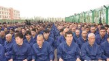ཤར་ཏུར་ཀི་སེ་ཐན་གྱི་ཧོ་ཏན་(HOTAN)ནང་ཡུ་གུར་བ་མང་པོ་བཀག་ཉར་སྐབས། ༢༠༡༧།༤