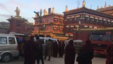 རྒྱ་ནག་གཞུང་གིས་གསེར་རྟ་བླ་རུང་སྒར་ནས་མཚོ་སྔོན་ཕྱོགས་ཀྱི་གྲྭ་བཙུན་ཚོ་ཕྱིར་ཕུད་བྱེད་བཞིན་པ། ༢༠༡༧།༤།༦