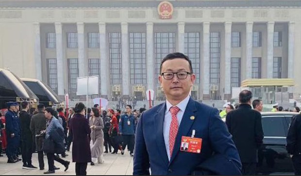 དབྱིན་ཇིའི་གཞུང་གིས་རྒྱ་ནག་གི་གསང་ཉུལ་བ་ཞིག་དབྱིན་ཡུལ་ནང་ཕྱིར་ཡོང་མི་ཆོག་པའི་བཀག་སྡོམ་བྱས་འདུག