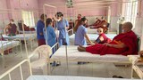 སེར་བྱེས་གྲྭ་ཚང་དུ་ཏོག་དབྱིབས་ནད་ཡམས་འགོས་ཡོད་པའི་དགེ་འདུན་པ་༥༥་ཐོན་འདུག