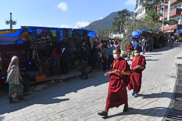 རྡ་སར་ཏོག་དབྱིབས་འགོས་ཁྱབ་ཀྱི་གནས་སྟངས་ཇེ་སྡུག་ཏུ་འགྲོ་བཞིན་པ།