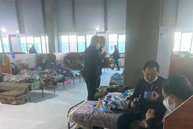 ཚེས་བཅུ་བཞི་ཉིན་བོད་རང་སྐྱོང་ལྗོངས་ཟེར་བ་ཁྱོན་ཡོངས་སུ་ཏོག་དབྱིབས་རིམས་ནད་འགོས་བའི་ནད་པ་མི་གྲངས་༧༢ཐོན་འདུག