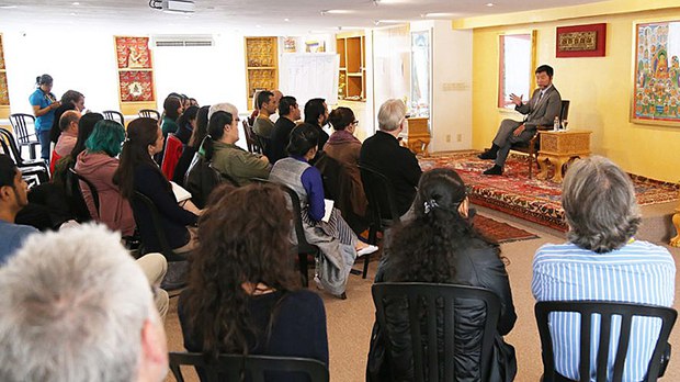 སྲིད་སྐྱོང་མཆོག་ནས་མེག་སི་ཀོ་རུ་བོད་དོན་རྒྱབ་སྐྱོར་ལྷན་ཚོགས་ཐོག་གསུང་བཤད་གནང་བ། སྲིད་སྐྱོང་མཆོག་ནས་མེག་སི་ཀོ་རུ་བོད་དོན་རྒྱབ་སྐྱོར་ལྷན་ཚོགས་ཐོག་གསུང་བཤད་གནང་བ།